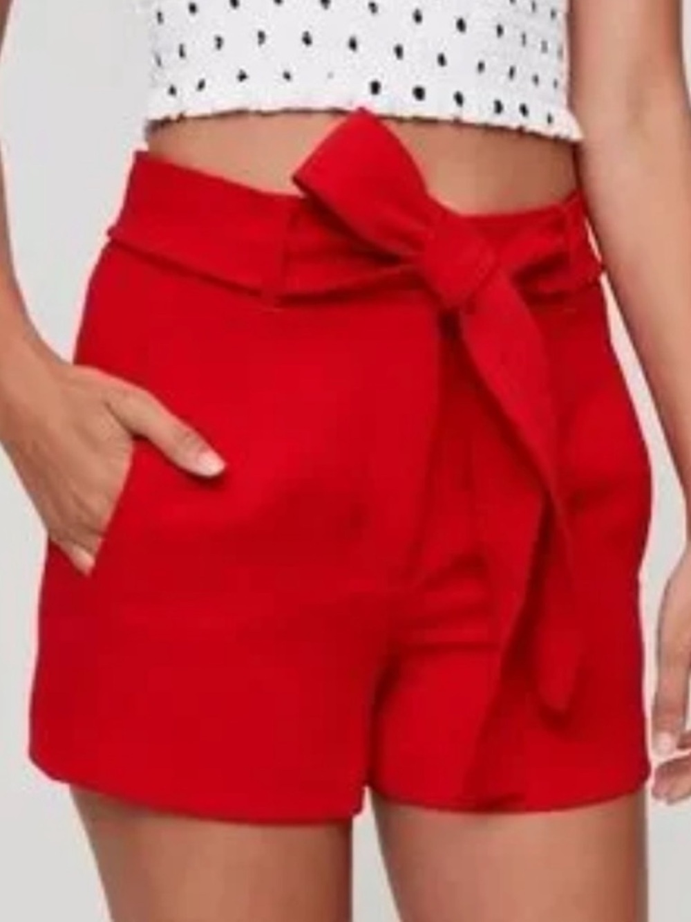 NEW Wilfred Gelas Paperbag High Rise Shorts Belted Red Size 6 Small